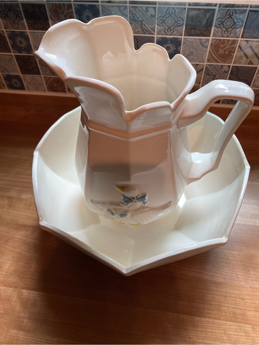 VINTAGE White Ceramic Pitcher and Basin Set with Duck Motif, Hexagon Bowl